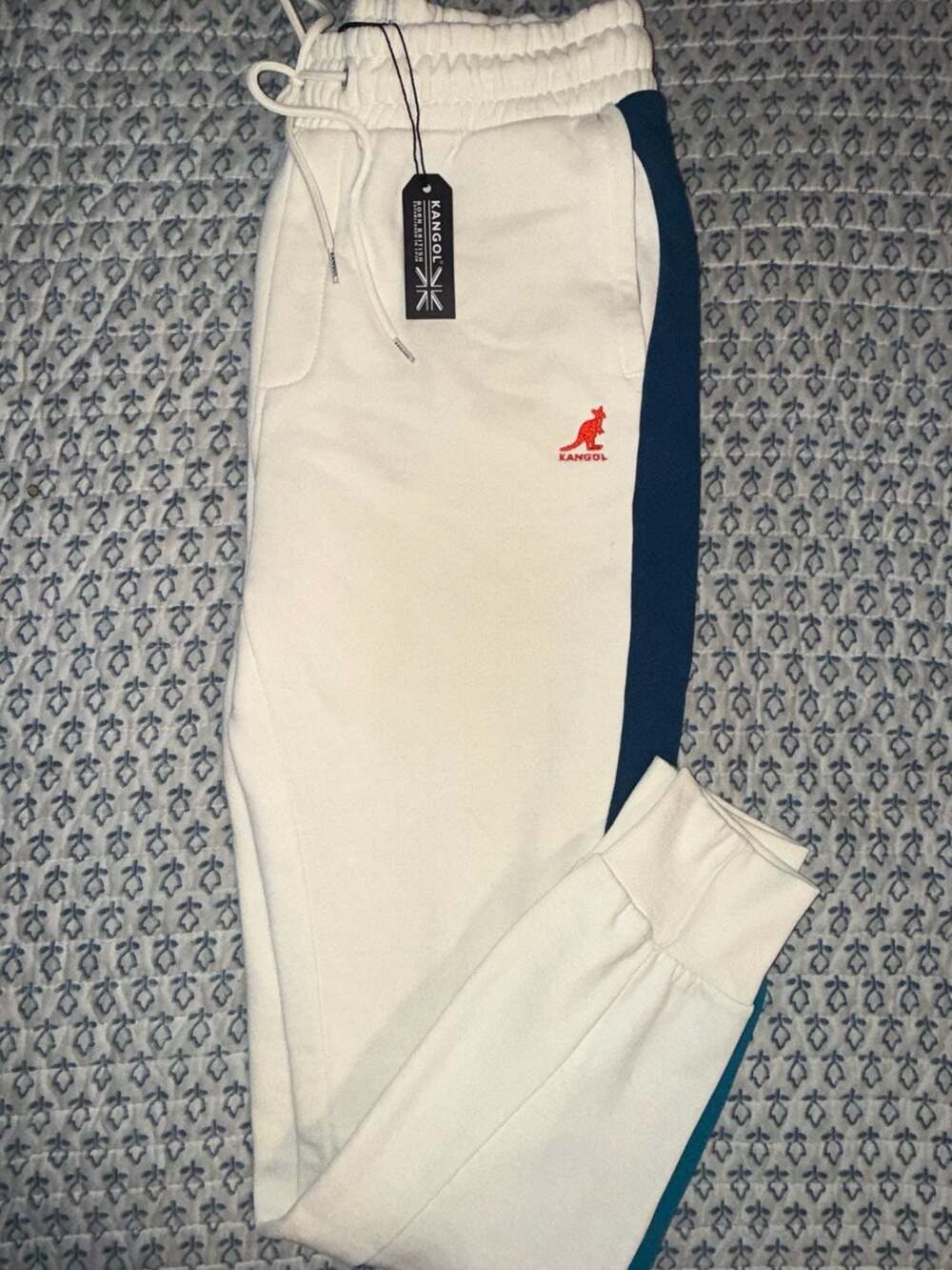 Kangol Men's White Sweatpants Joggers with Side Stripe Size L